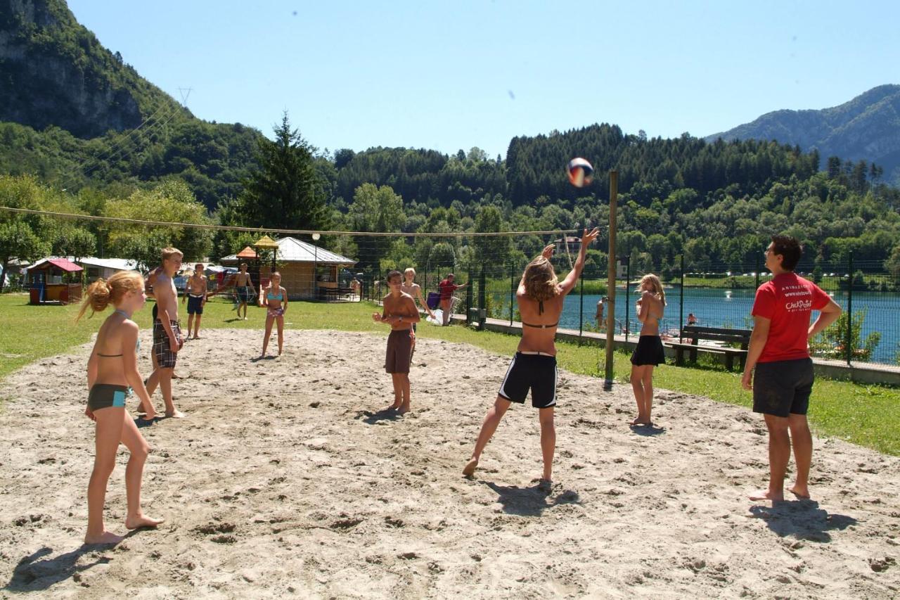 Family Wellness Camping Al Sole Molina di Ledro Bagian luar foto