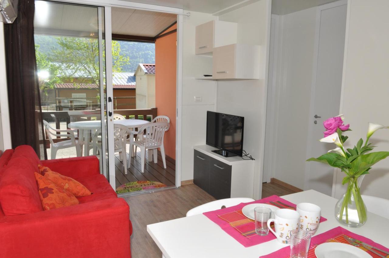 Family Wellness Camping Al Sole Molina di Ledro Bagian luar foto