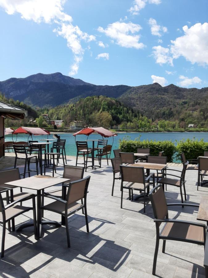 Family Wellness Camping Al Sole Molina di Ledro Bagian luar foto