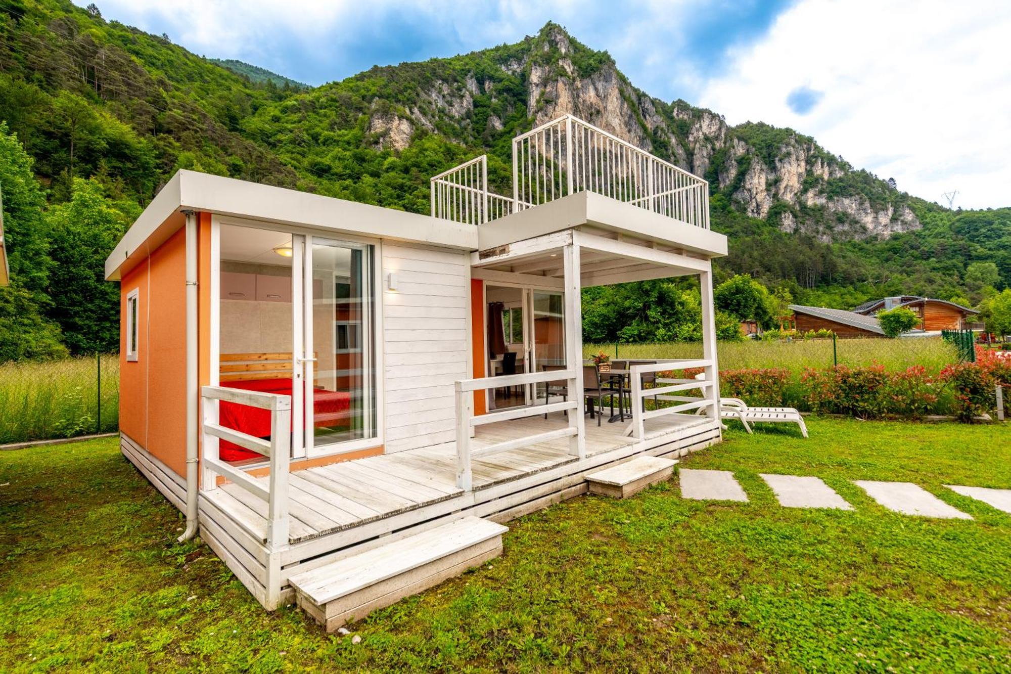 Family Wellness Camping Al Sole Molina di Ledro Bagian luar foto