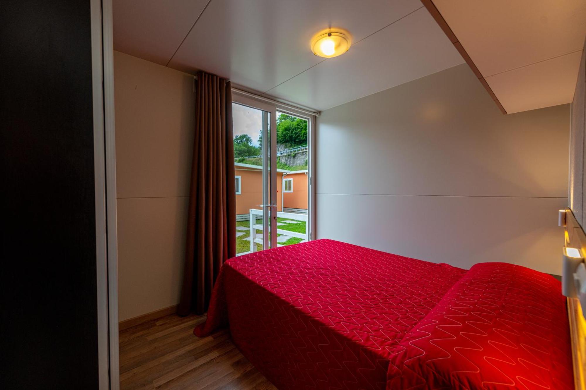 Family Wellness Camping Al Sole Molina di Ledro Bagian luar foto