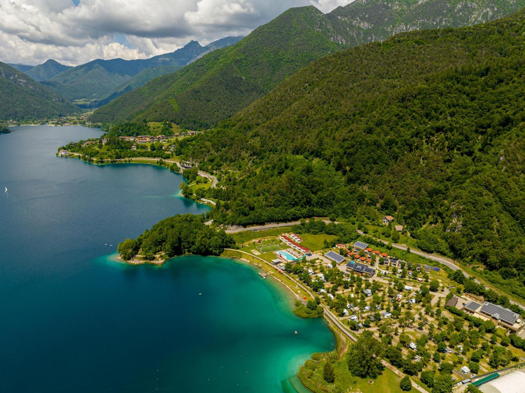 Family Wellness Camping Al Sole Molina di Ledro Bagian luar foto